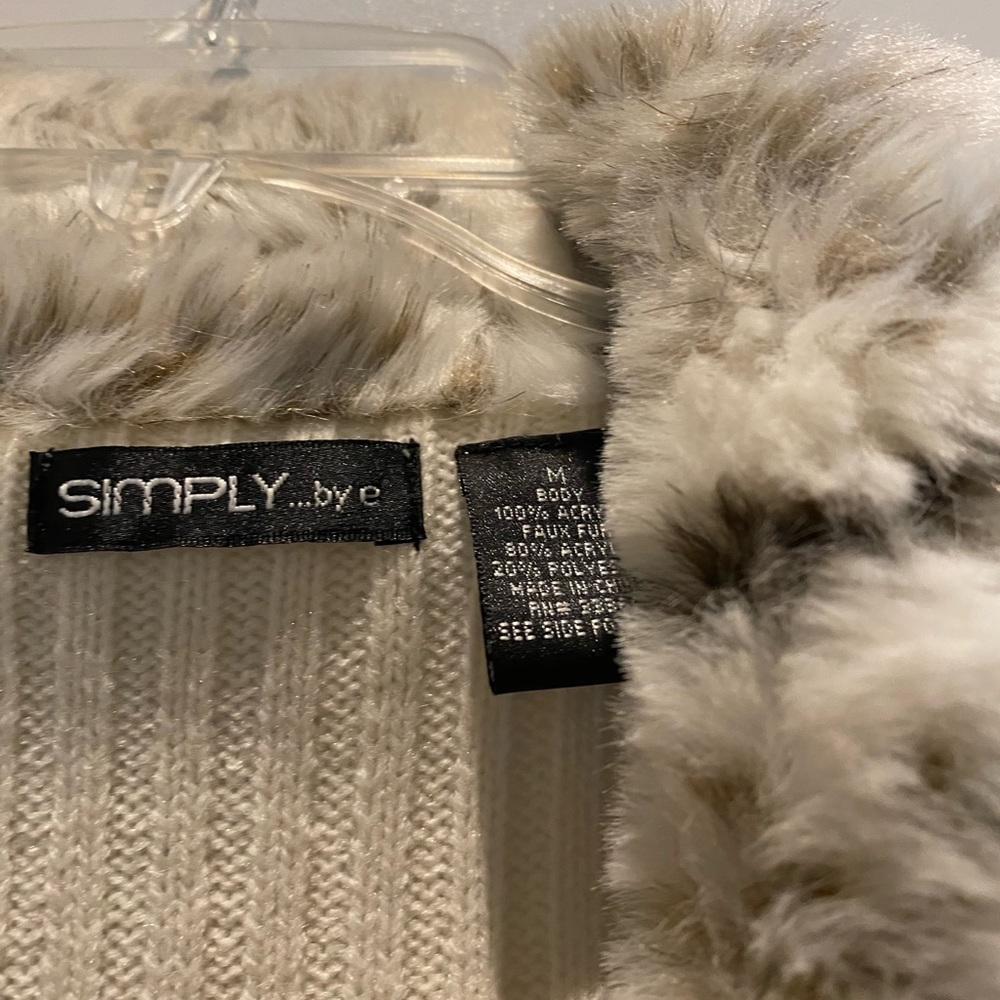 Fur Vest - Picture 2 of 3